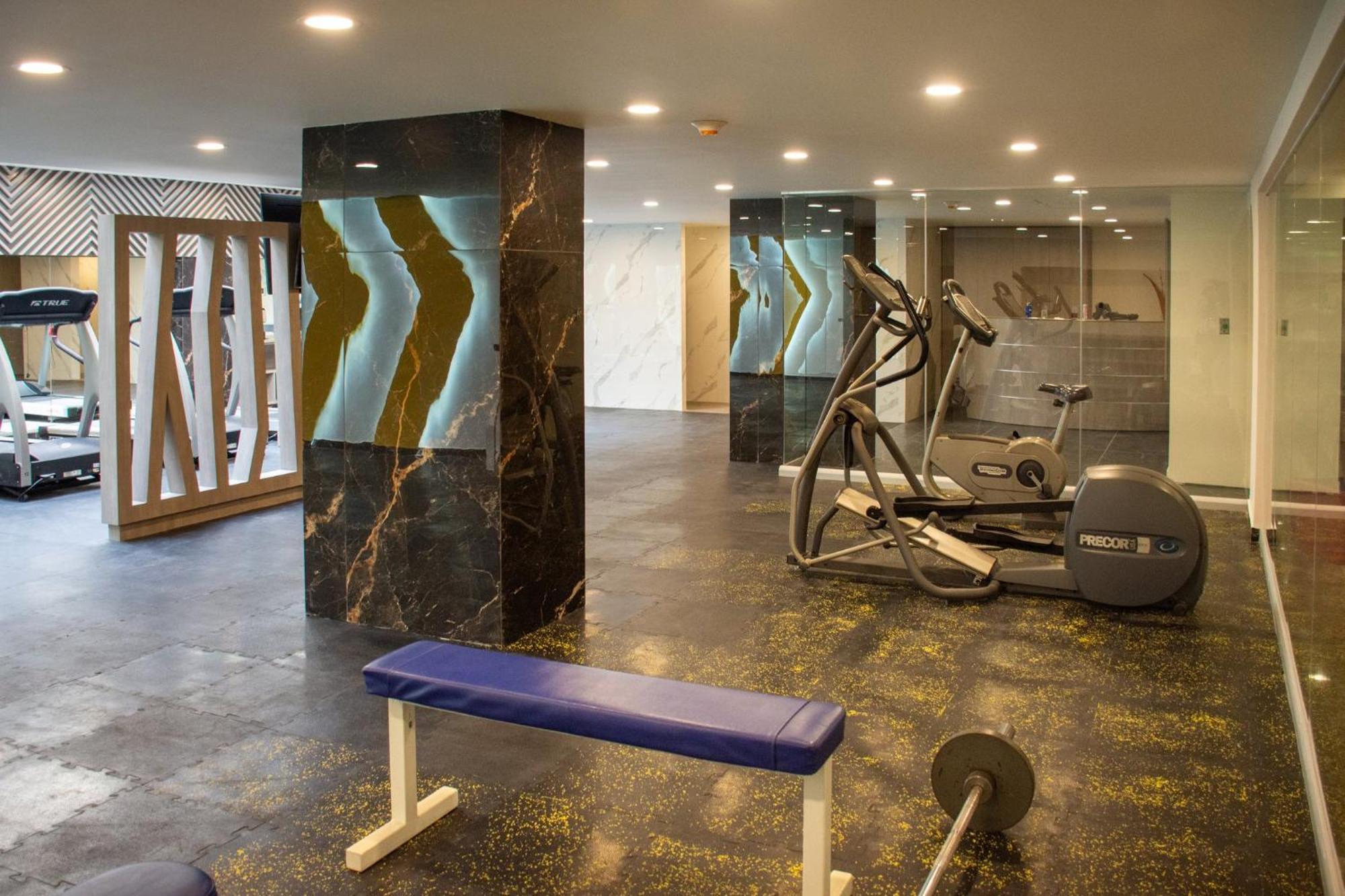 Holiday Inn Mexico City - Trade Center By Ihg Exterior photo